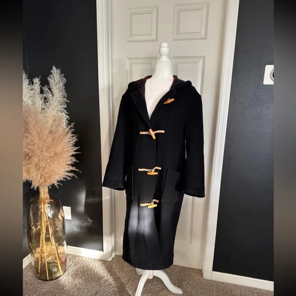 Vintage Orvis Duffle Coat Wool Cashmere Plaid Lined Toggle England 
Size Medium - Picture 6 of 12